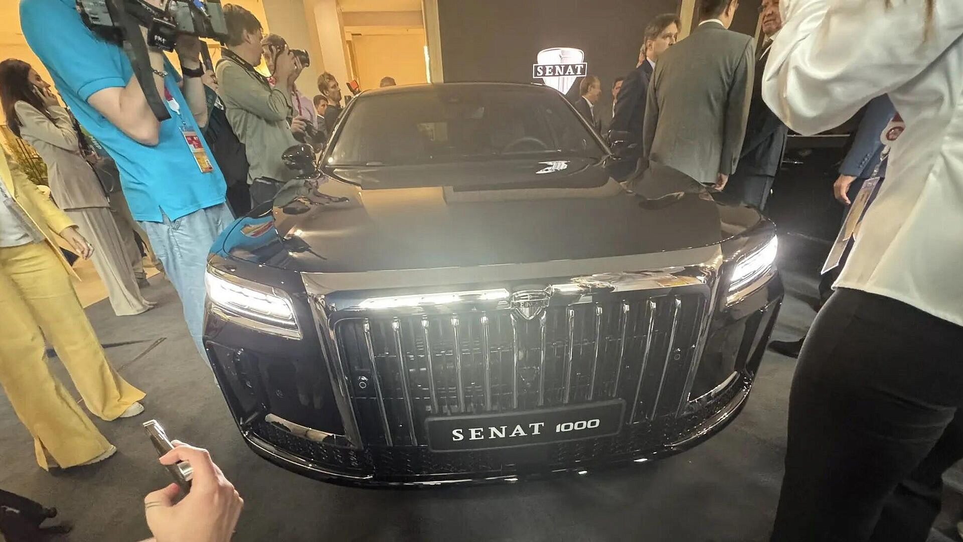 Мантуров запустил производство автомобилей Senat 900