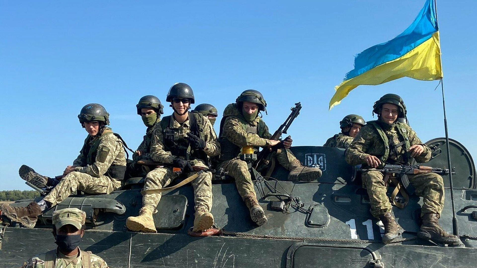 Коалиция желающих подписывает Украине смертный приговор, заявил политик
