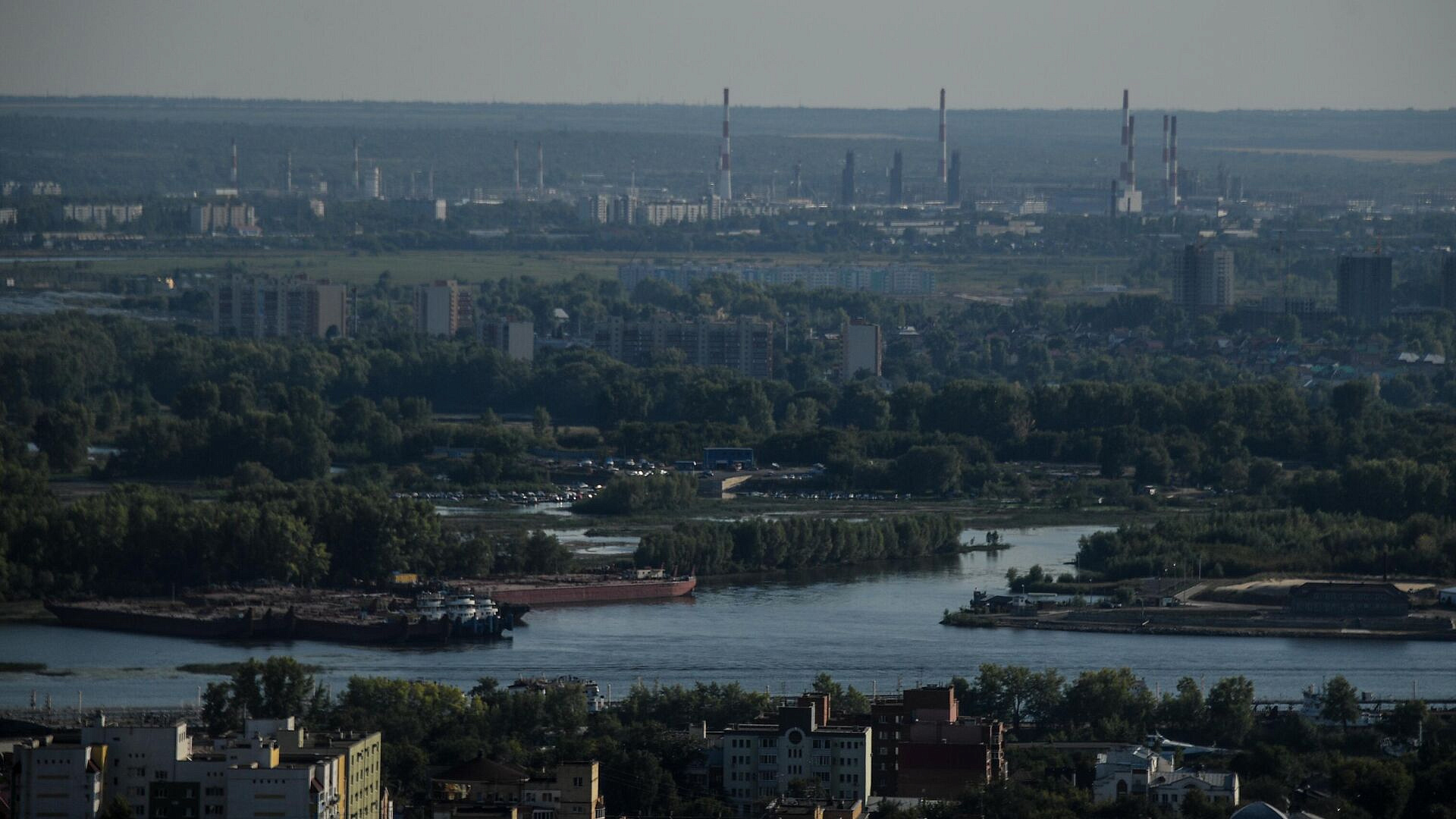 В акватории Волги под Самарой затонуло моторное судно