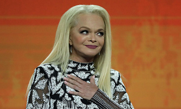 Переезд не помешает Долиной заниматься творчеством, заявил ее директор