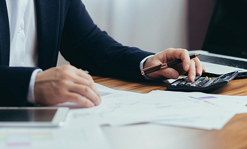 В России в ноябре сократилось число выданных автокредитов