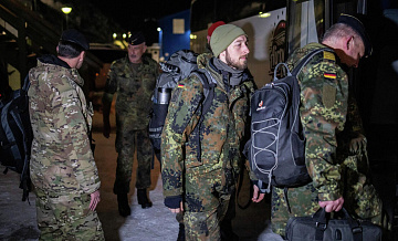 В АдГ осудили ситуацию с отправкой и возвратом военных ФРГ из Гренландии