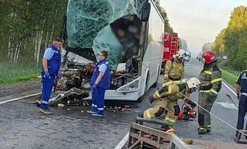 В Тюменской области завели дело после ДТП с вахтовым автобусом и грузовиком