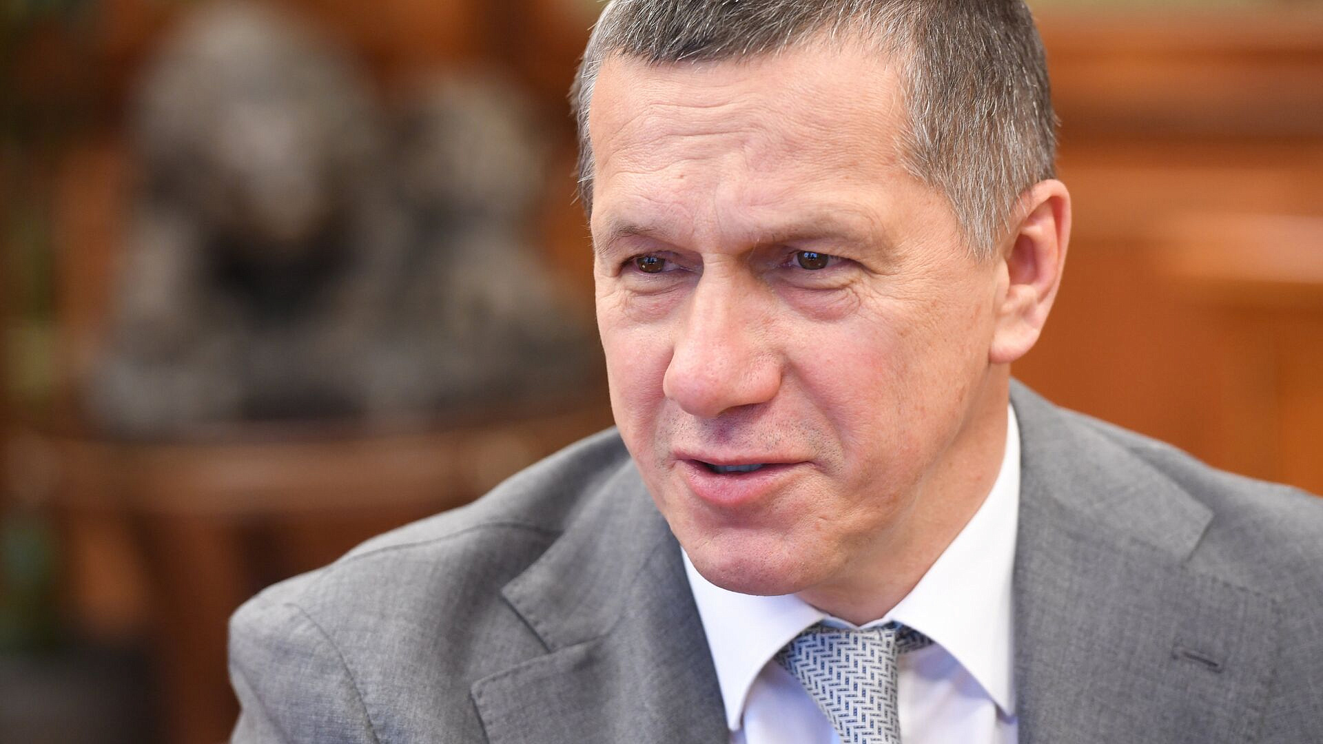 Трутнев призвал продолжать обмениваться технологиями с Китаем