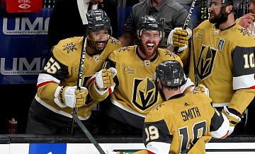 Барбашев и Дорофеев помогли "Вегасу" обыграть "Лос-Анджелес" в матче НХЛ