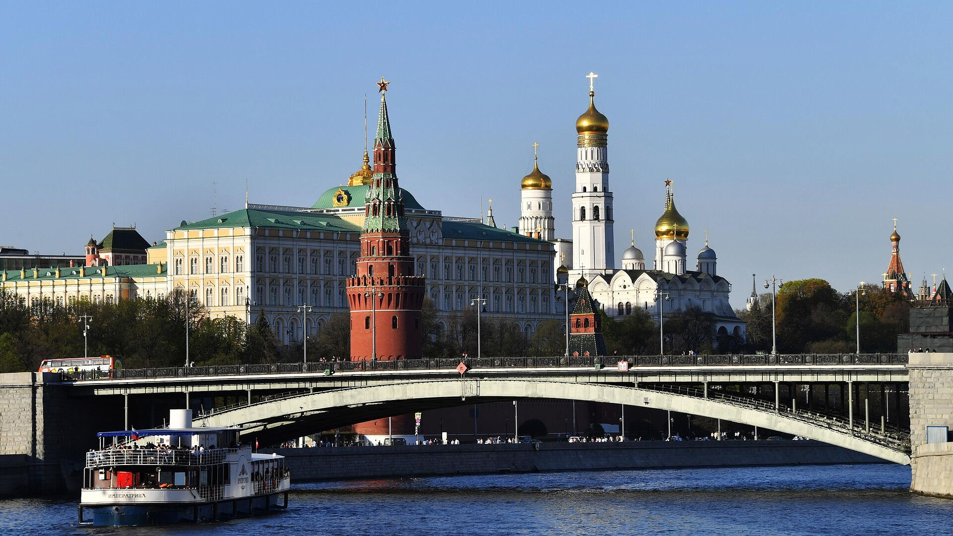 В Кремле прокомментировали запуск КНДР баллистической ракеты 