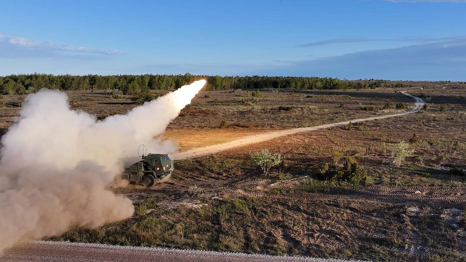 Россия учтет в военном планировании милитаризацию Швеции, заявил посол