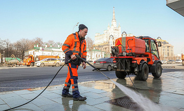 В Москве промоют более 13,3 тысячи вентиляционных шахт
