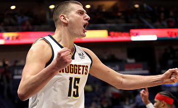 "Денвер" победил "Голден Стэйт" и продлил серию побед в НБА