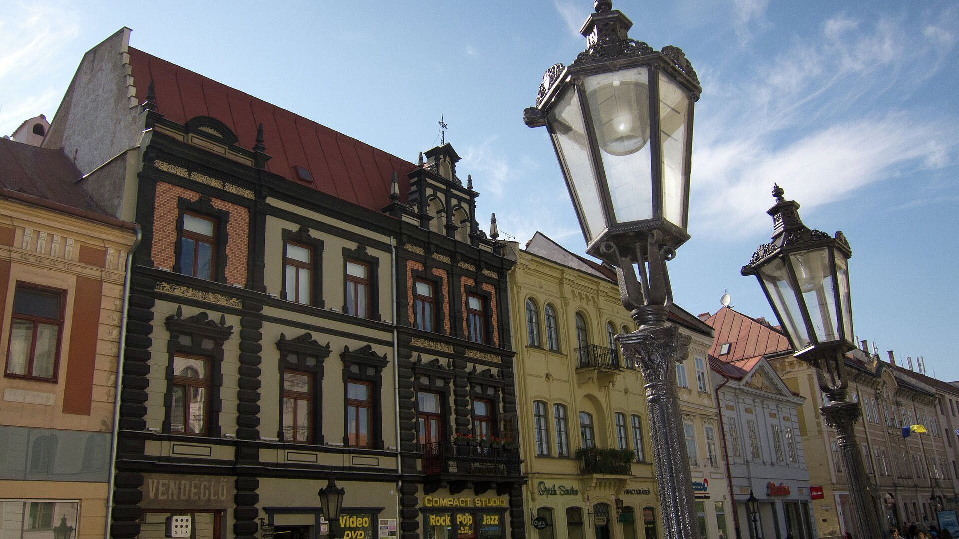 Проукраински настроенные граждане атаковали советский мемориал в Словакии