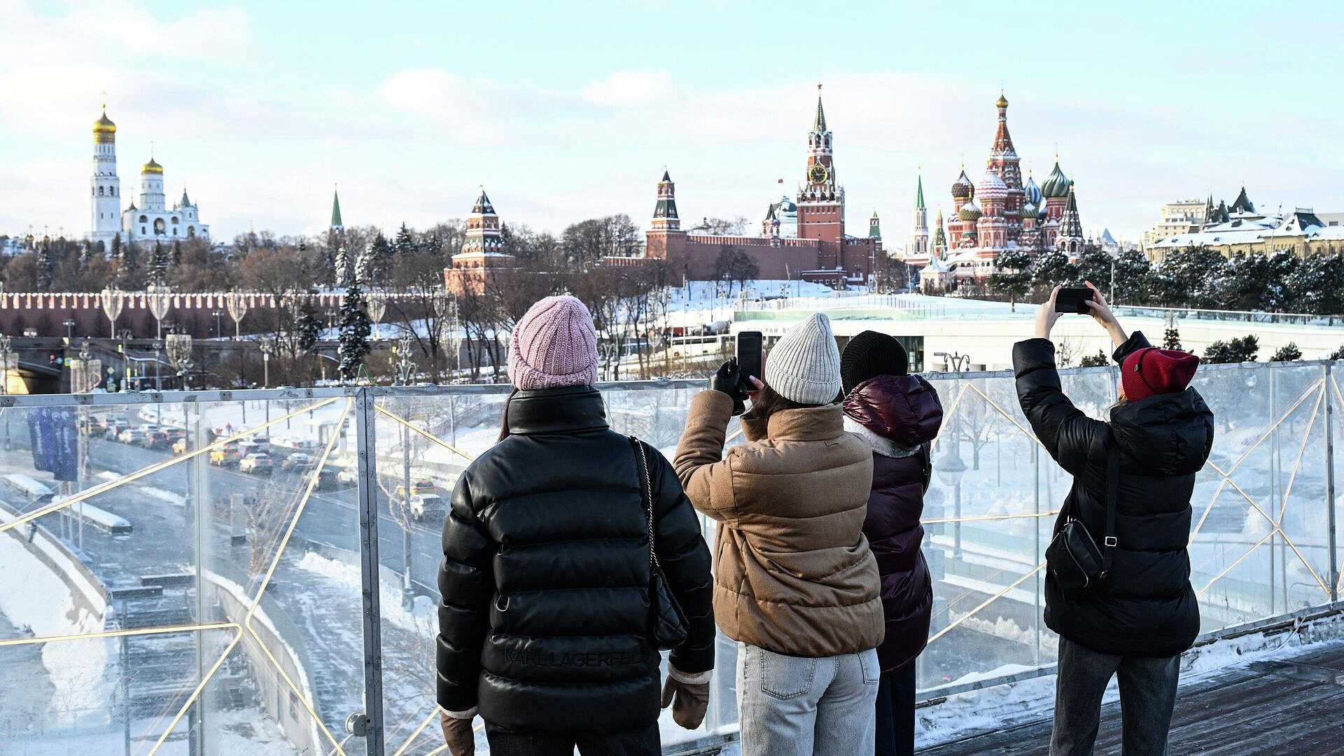 Собянин сообщил о рекордном числе туристов, посетивших Москву в 2025 году