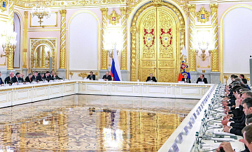 Путин заявил о задаче системно обелить национальную экономику 