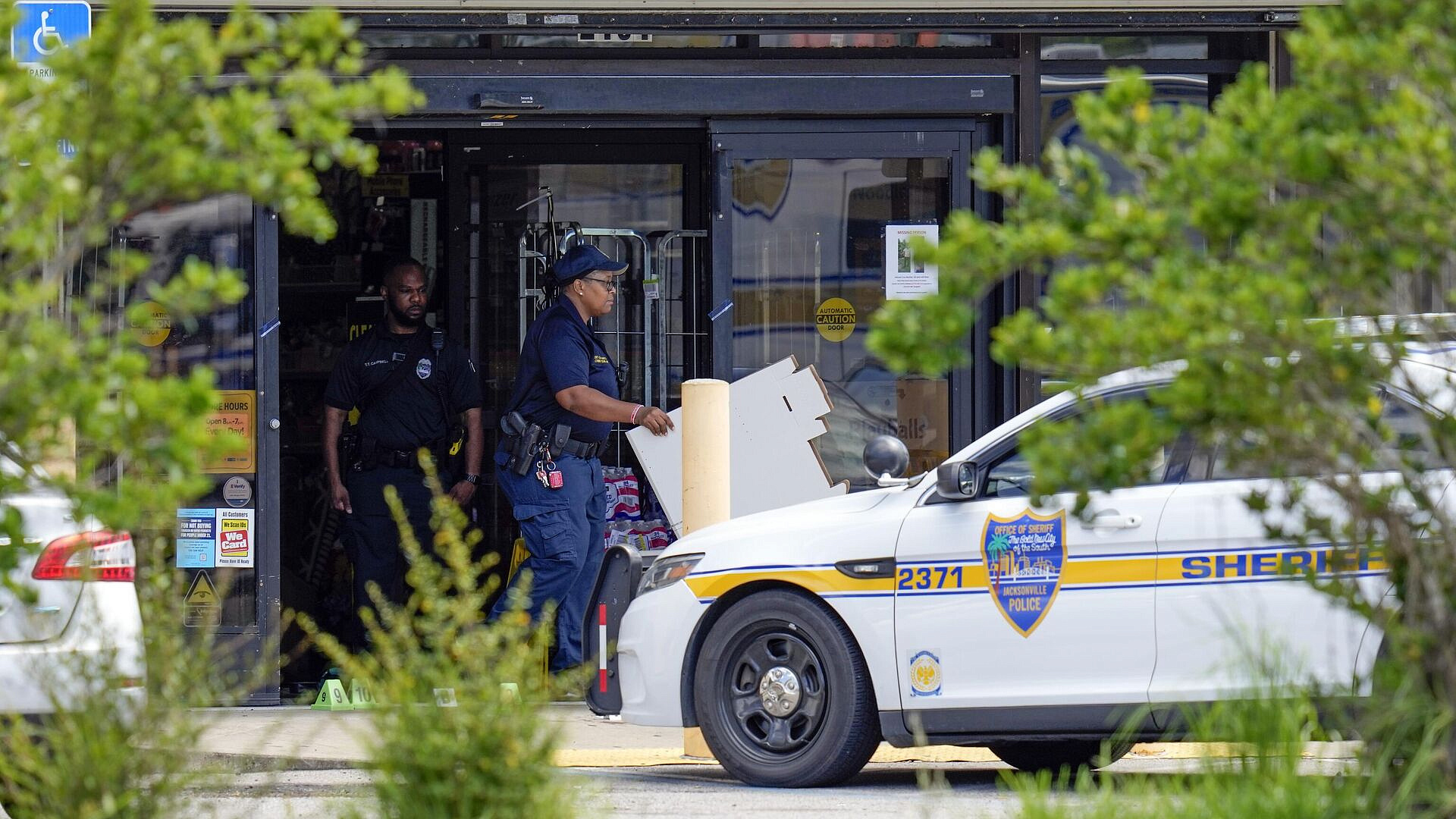 Во Флориде детей угощают мороженым за счет изъятых у наркоторговцев денег