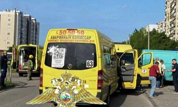 В Калининграде столкнулись две маршрутки