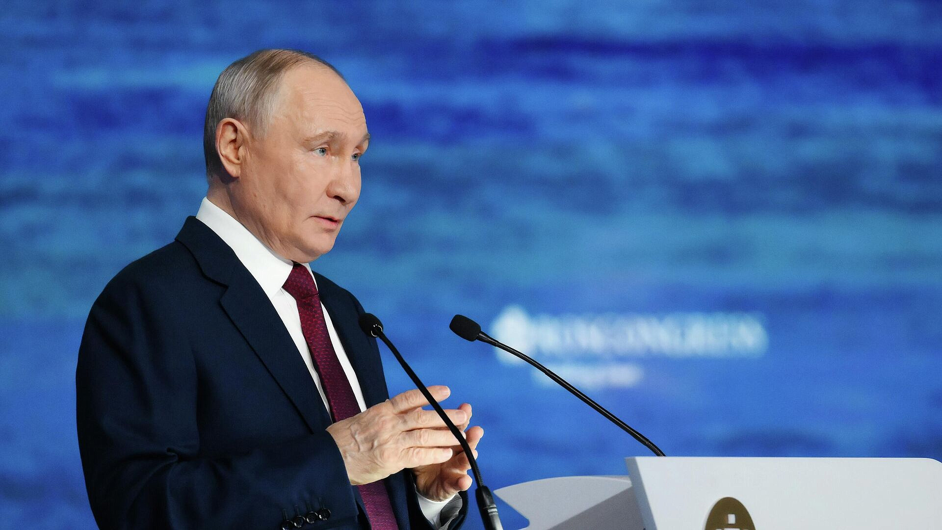 Путин отметил, что ДФО перевыполняет план привлечения инвестиций