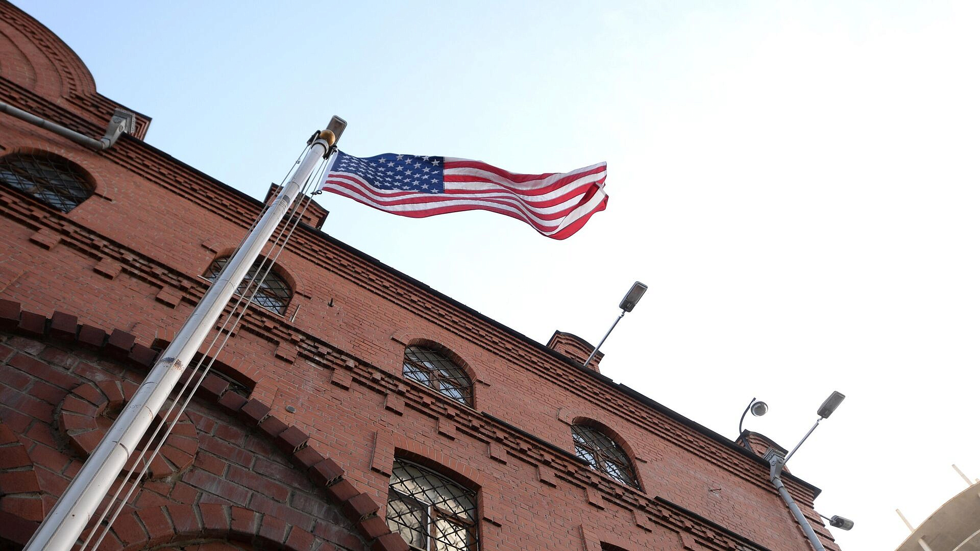 Эксперт прокомментировал заявления США о биолабораториях на Украине