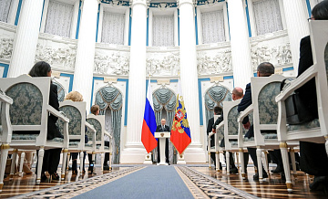 Путин назвал работу деятелей культуры источником вдохновения