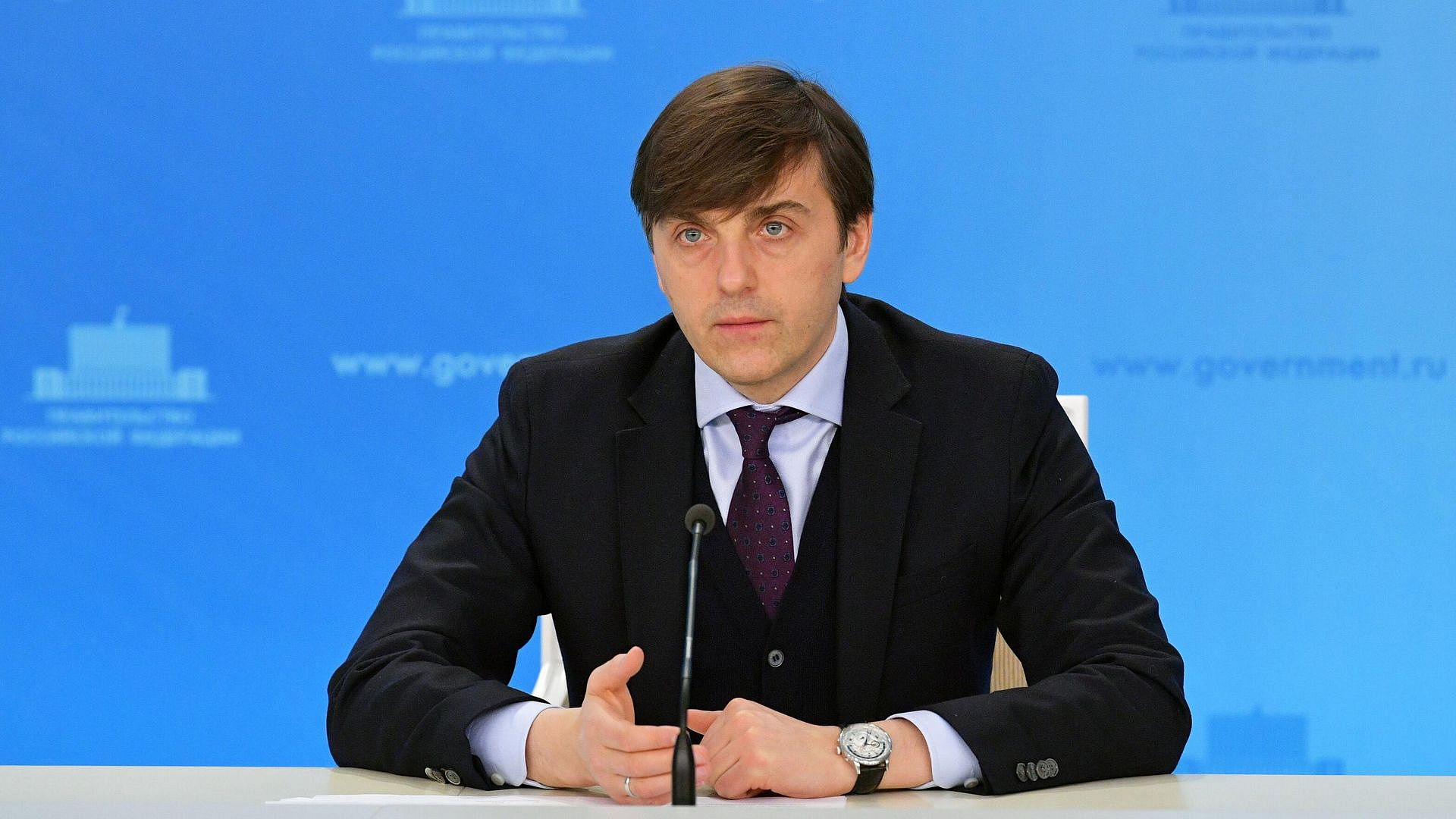 Кравцов назвал число победителей и призеров всероссийской олимпиады
