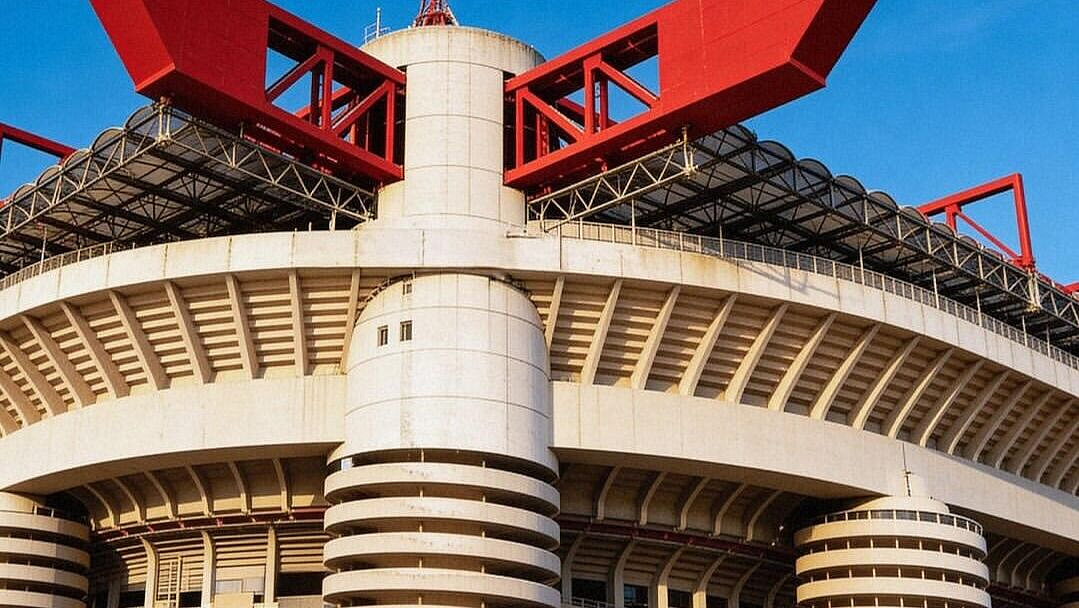 Футболист "Милана" получил перелом челюсти, пишут СМИ