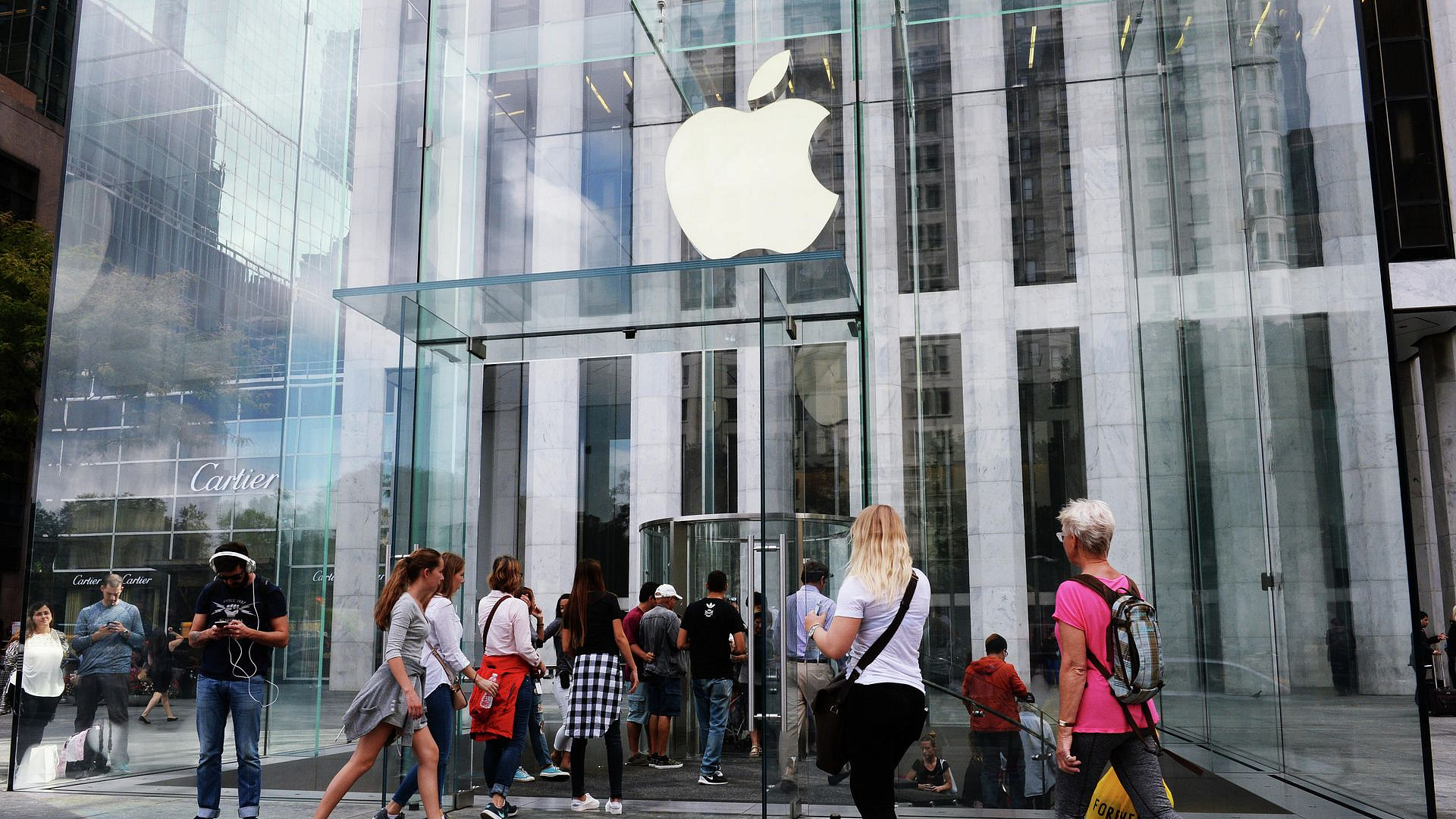 Эксперт объяснил, скажется ли на iPhone неисполнение Apple требования ФАС