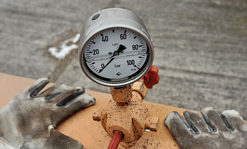 Энергопоставки из США ввергают Европу в геополитический риск, пишут СМИ