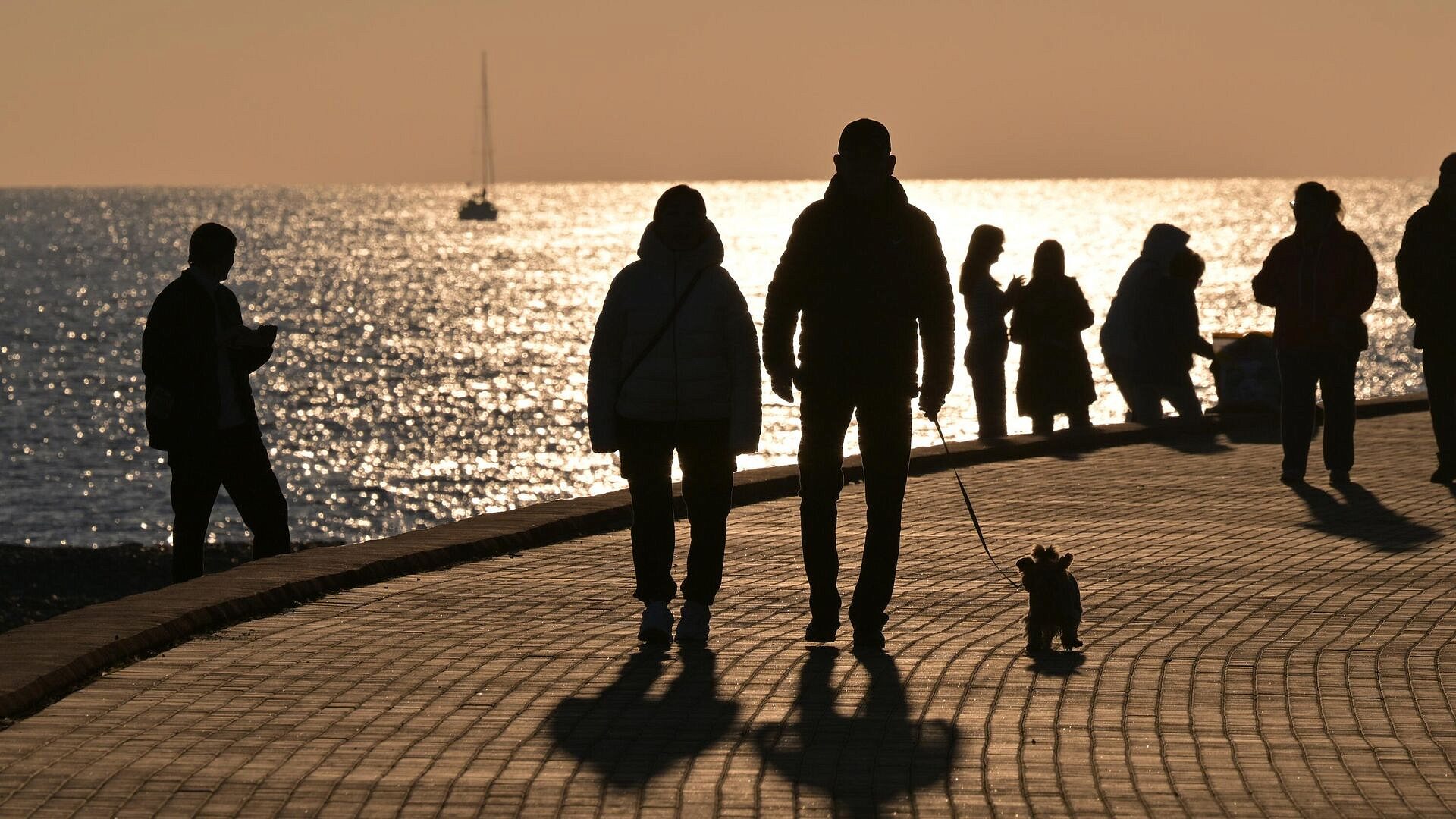 Синоптик рассказала, в каких регионах на выходных будут самые теплые дни