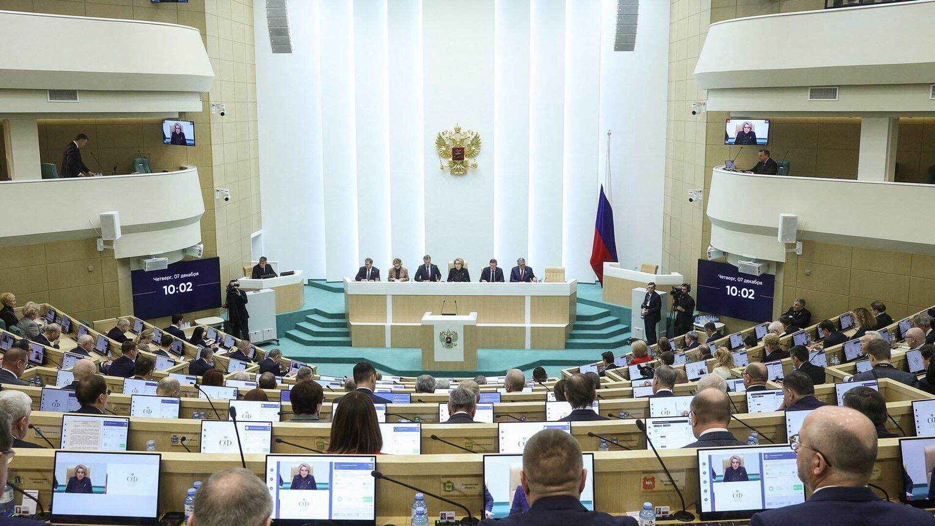 Совфед рассмотрит кандидатуры силового блока до 15 мая, считает Матвиенко