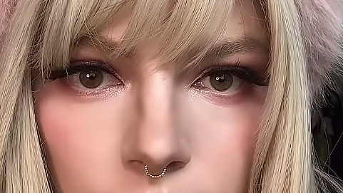 "Славянский взгляд": как появился новый мировой тренд