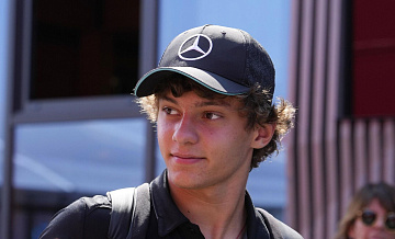 Антонелли выиграл квалификацию Гран-при Китая