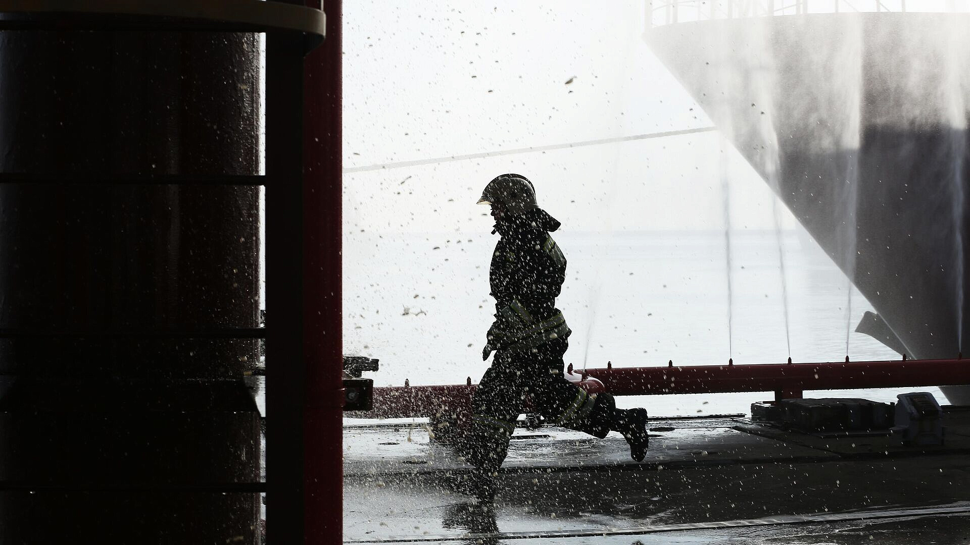 В Иркутской области загорелось здание детского сада и школы