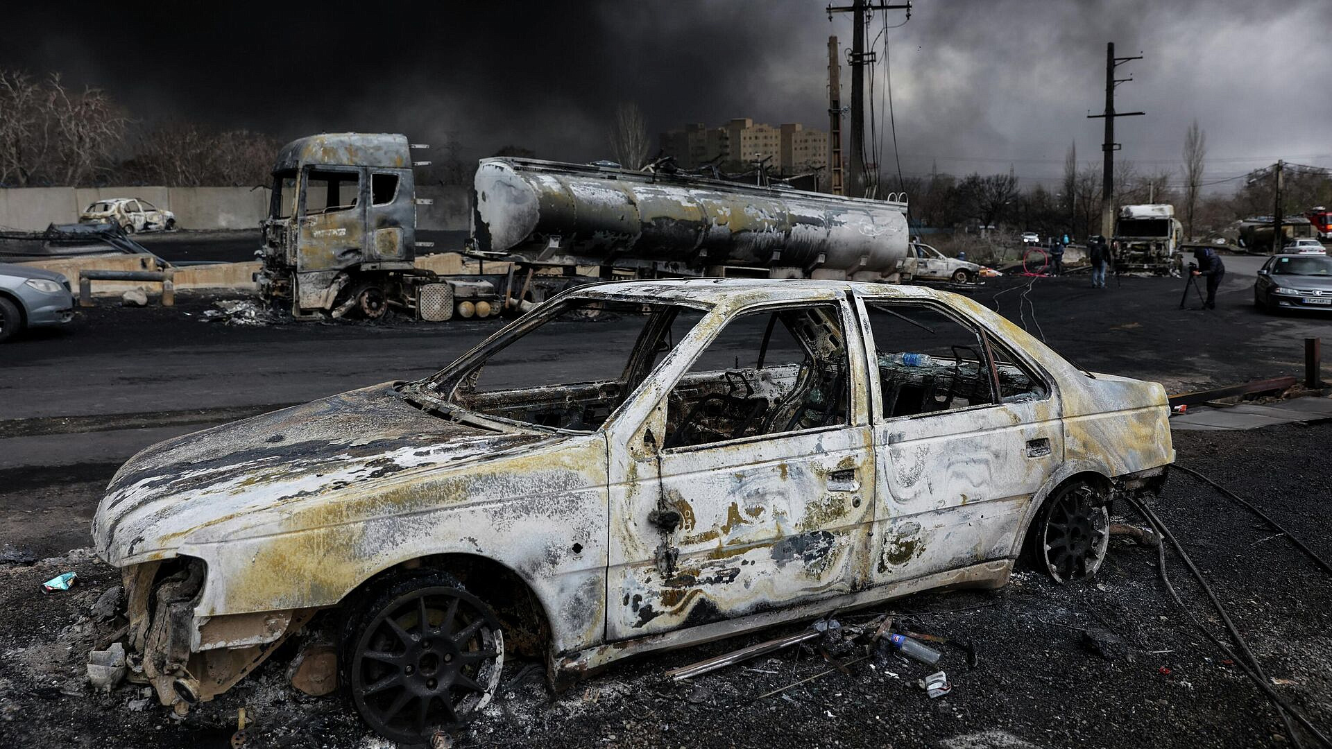 По зданию банка в Тегеране нанесен удар