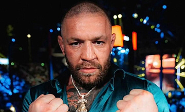Макгрегор вернется в UFC и проведет в июле бой с Холлоуэем, пишут СМИ