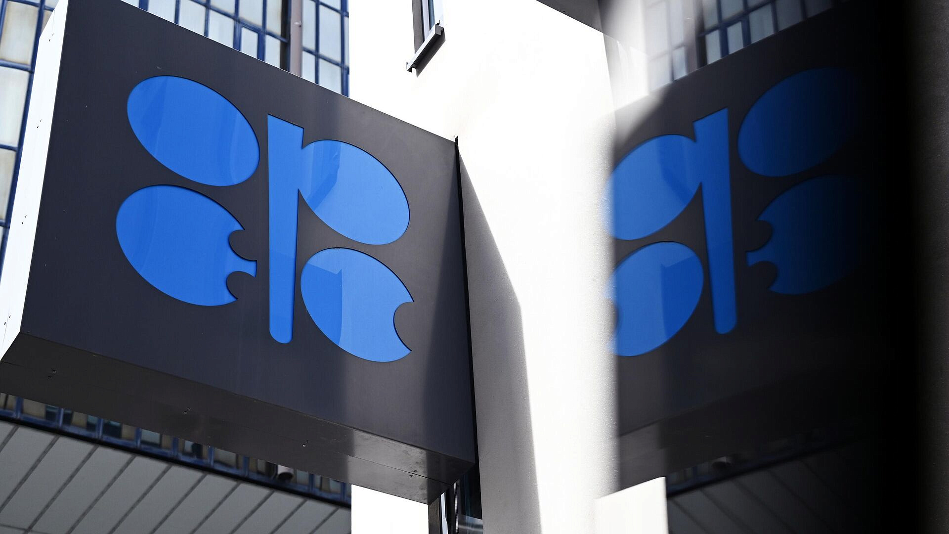 Генсека ОПЕК готовятся переизбрать на второй срок, пишет Reuters