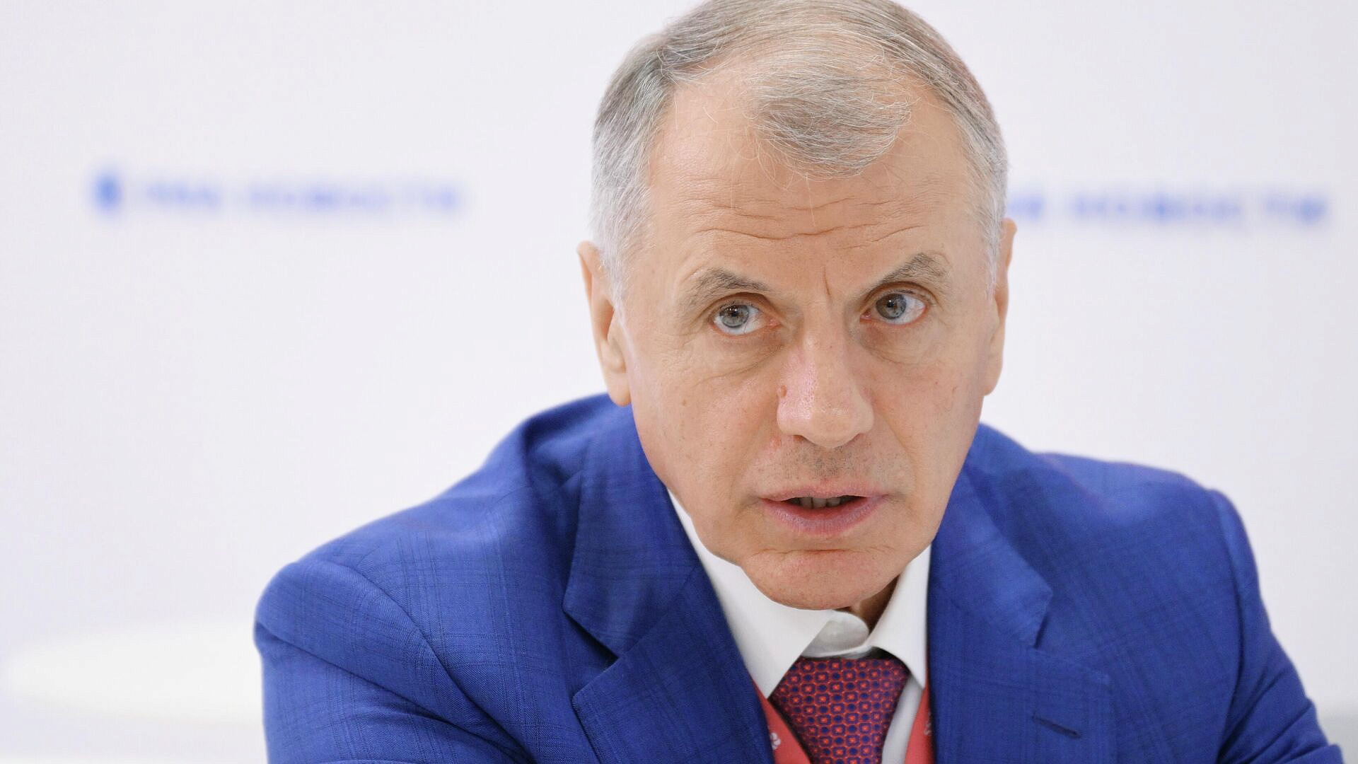 Константинов оценил угрозы Киева превратить Крым в остров