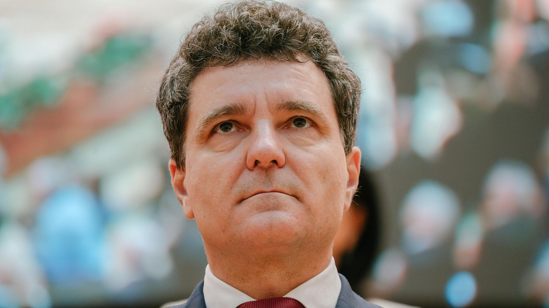 "Плюет на наш суверенитет." В Молдавии раскритиковали президента Румынии