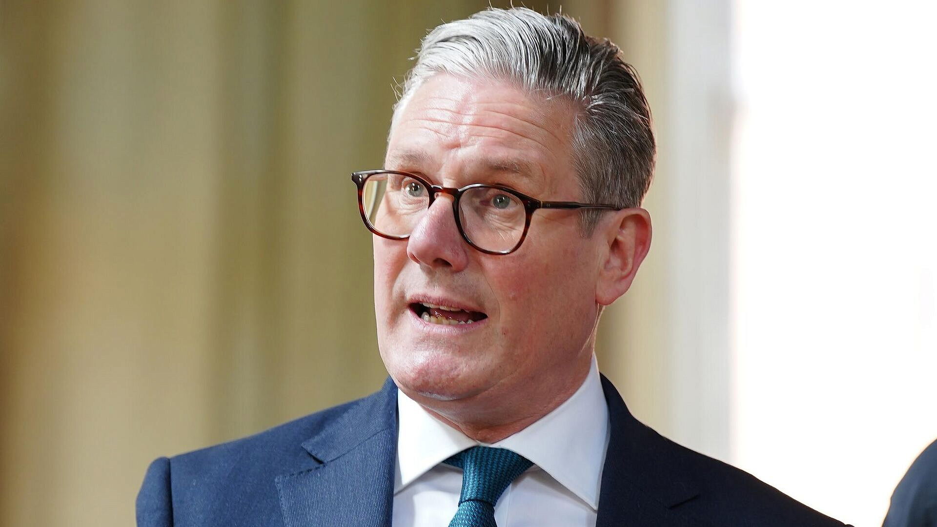 Журналист поставил Стармера на место после выпада в адрес России