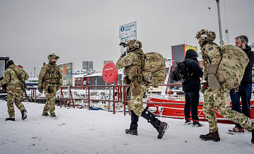 В Гренландию прибудет большое число датских военных, сообщают СМИ