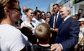 Священник, с которым Путин общался на Итурупе, увлекается туризмом