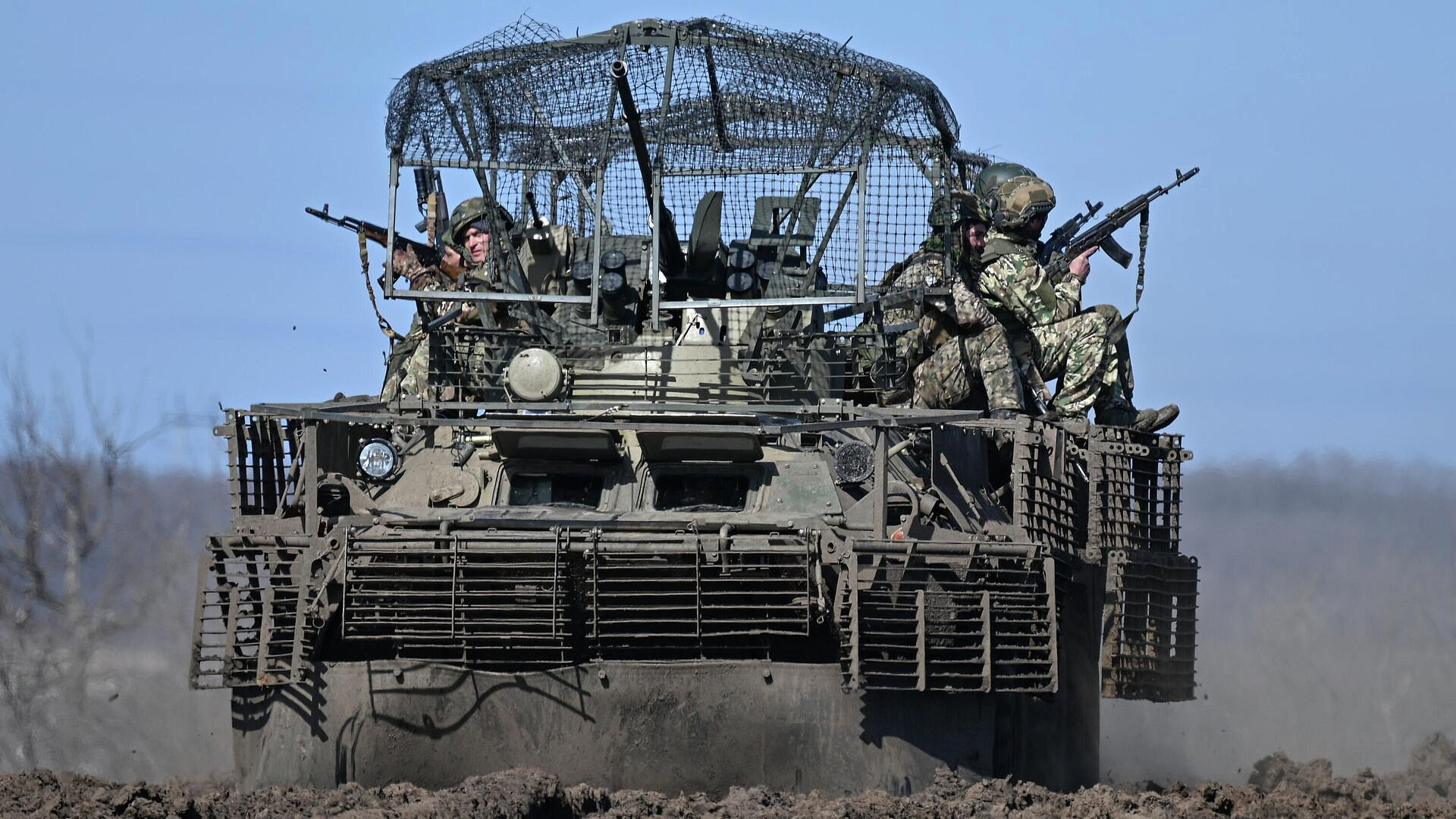 Танкисты "Севера" уничтожили десять боевиков ВСУ в Харьковской области