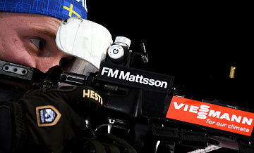 Олимпийский чемпион из Швеции заявил, что россиян в биатлоне быть не должно