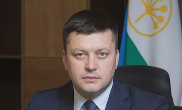 Суд взыскал с мэрии Уфы месячную зарплату из-за незаконного увольнения мэра