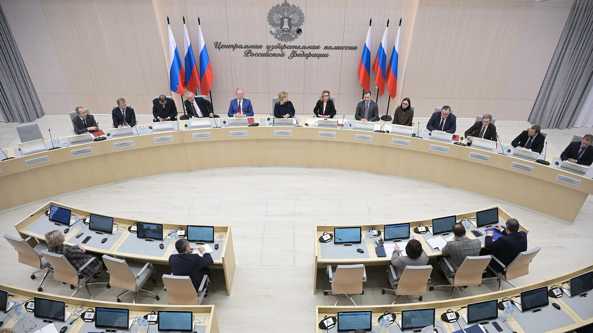 В ЦИК заявили о сокращении числа избирательных участков за рубежом