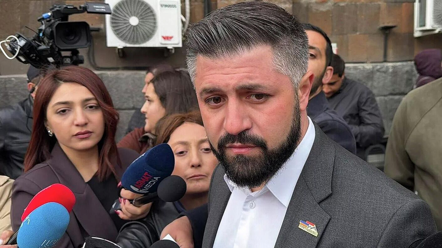 В Армении арестовали соратника Карапетяна