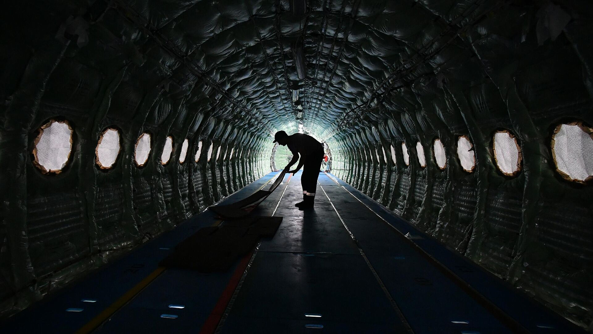 �������� ��������� �� ������������� �������� SSJ-100