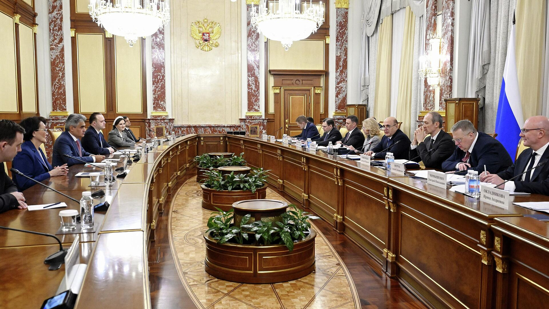 Мишустин встретился с депутатами фракции "Новые люди"