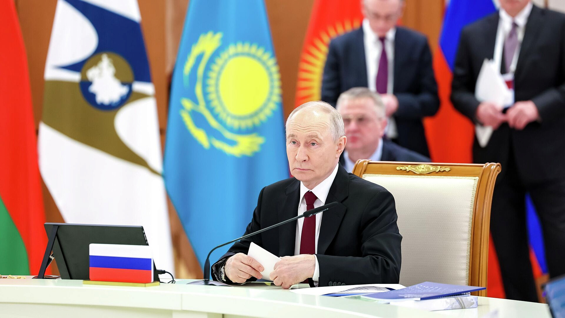 Путин поблагодарил Казахстан за работу на посту председателя в ЕАЭС