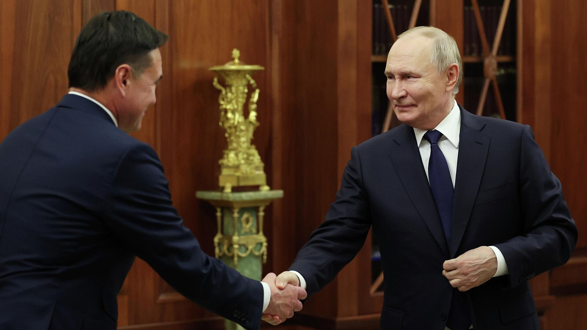 ����� � �������� �������� �������� ������������� � �����������