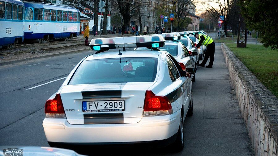 Полиция Латвии запретила депутату восстанавливать памятник советским воинам