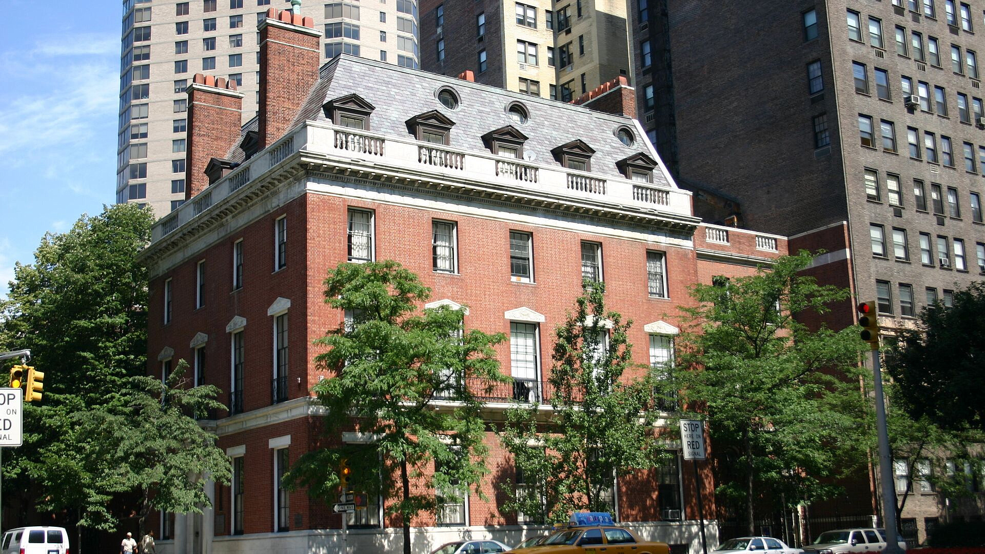 Священник из США рассказал, как отметят Пасху в русском соборе Нью-Йорка