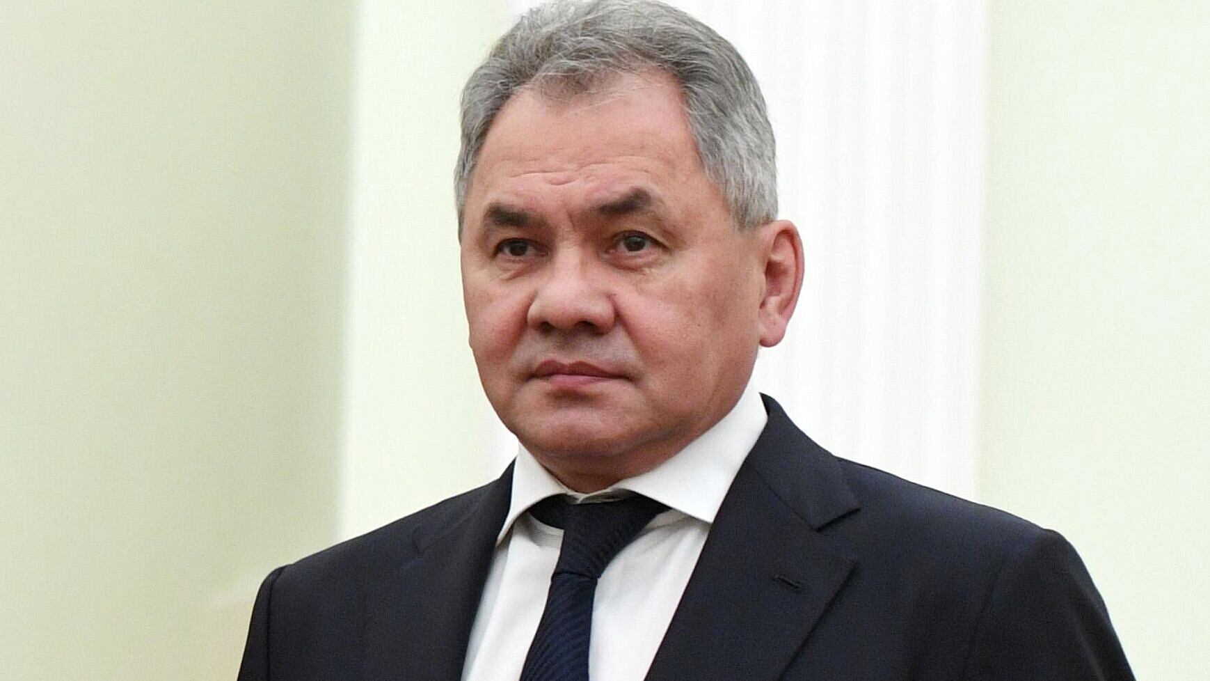 Запад применит ИИ для создания сценариев "цветных революций", заявил Шойгу